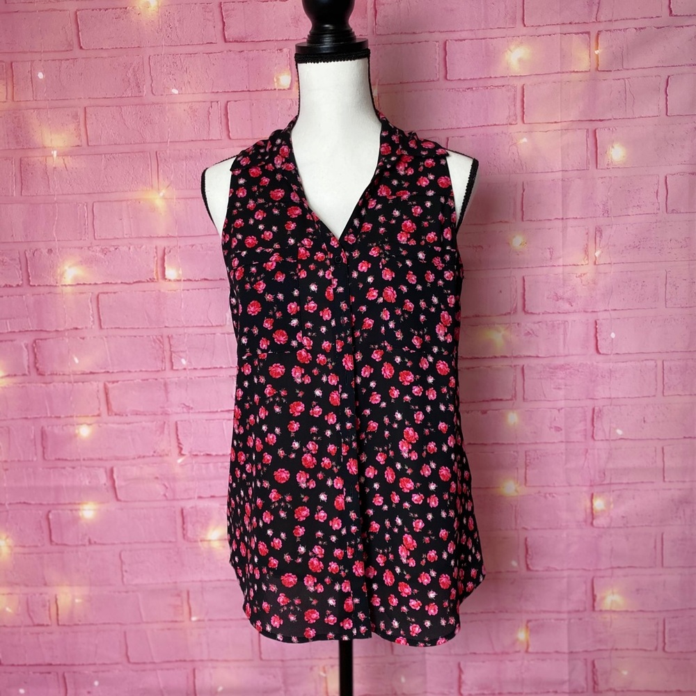 NWOT Express Floral Button Up Blouse size Medium